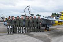 6 Pilots and 2 technicians, 1 JTS is the smalest team during NTM2008 (NTA photo by Gert Weckx)