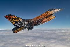 Jaguares F-16 A2A (photo by Katsuhiko Tokunaga / NTA)